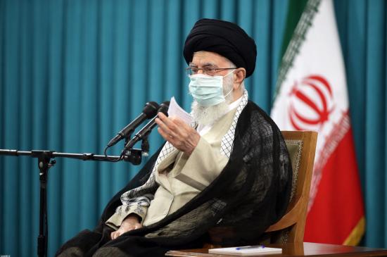 امام خامنه‌ای دیدار دست‌اندرکاران کنگره سه هزار و ۵۳۵ شهید استان زنجان